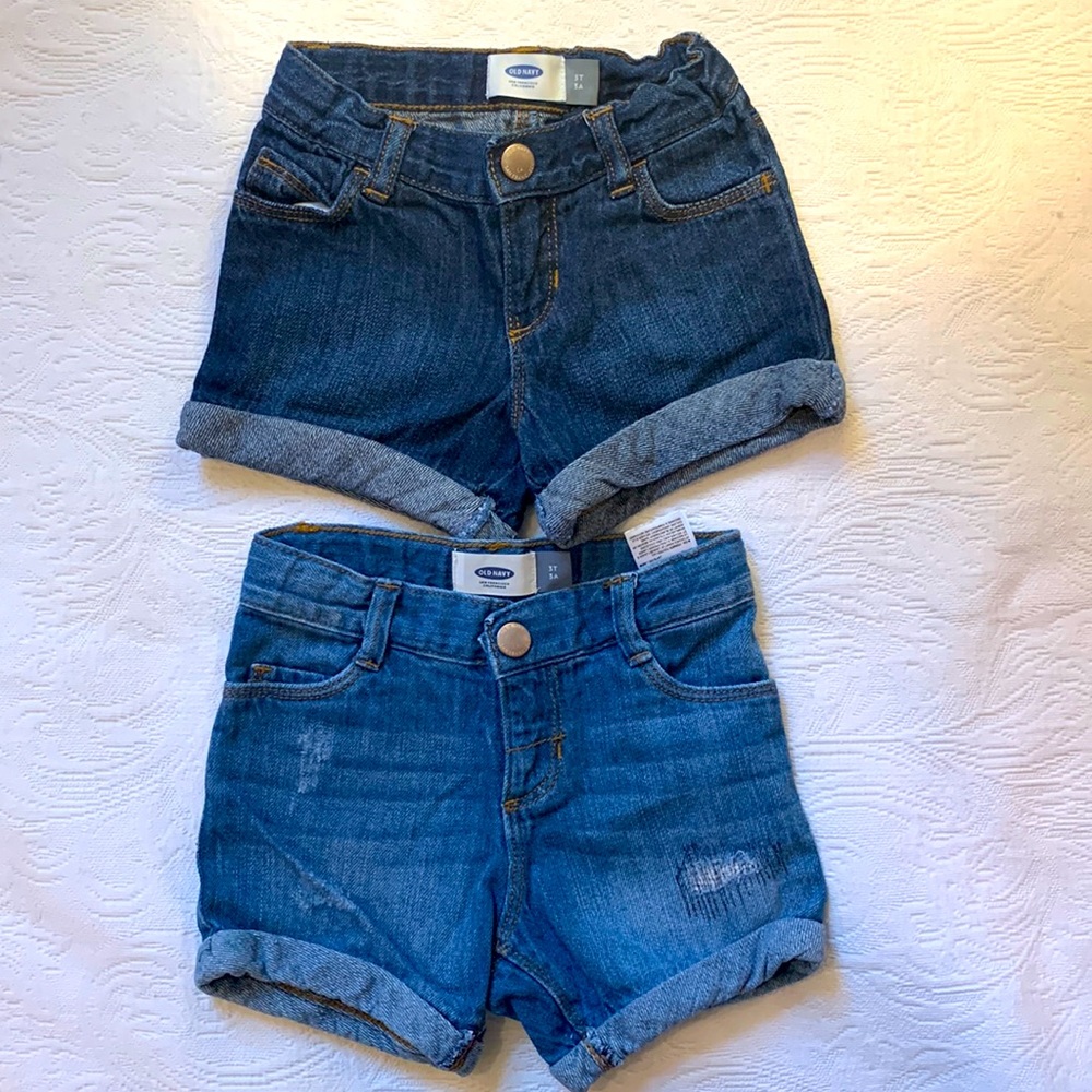 Girls denim shorts, size 3 toddler